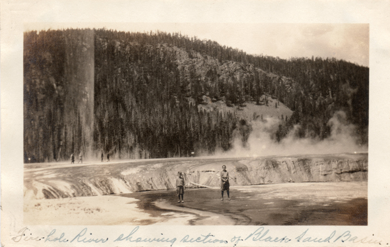 1924m2_Fire-hole_River_showing_section_of_Black_Sand_Basin_26Jun1924