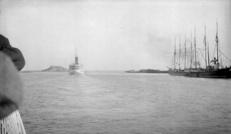 1917hb_ship_and_schooners_c1917