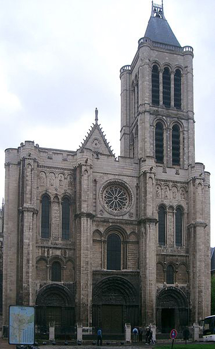 StDenis_cathedral_6