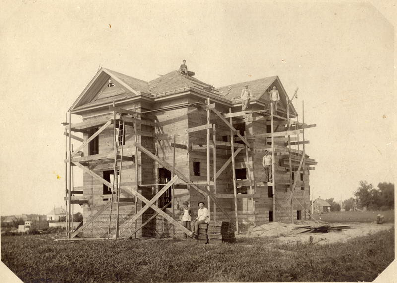 1908c_house_3-story_c1908-1912