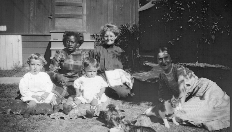 1909b_grandma_poapst_2_kids_myrle_companion_1909