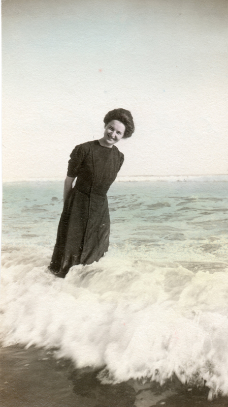 1910c5_edith_poapst_long_beach_1910_summer