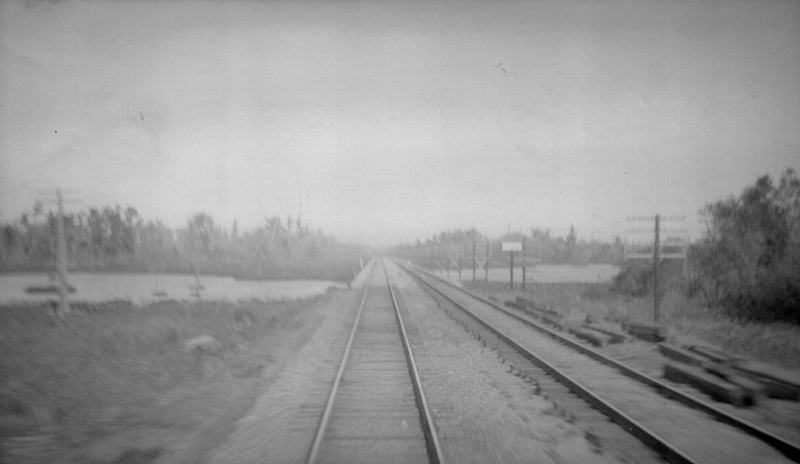 1919u2_new_orleans_view_from_train_c1919