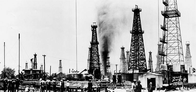 1921k4_union_oil_well_11_signal_hill_wiki_1920