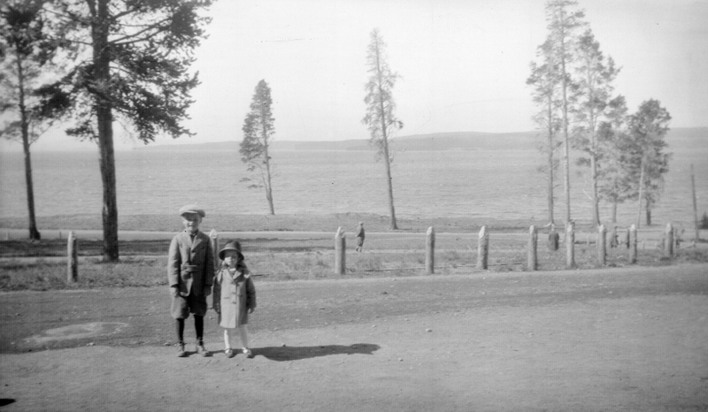 1924p3_Yellowstone_Lake_taken_from_front_of_Lake_Hotel_Stan_Lorna_28Jun1924x