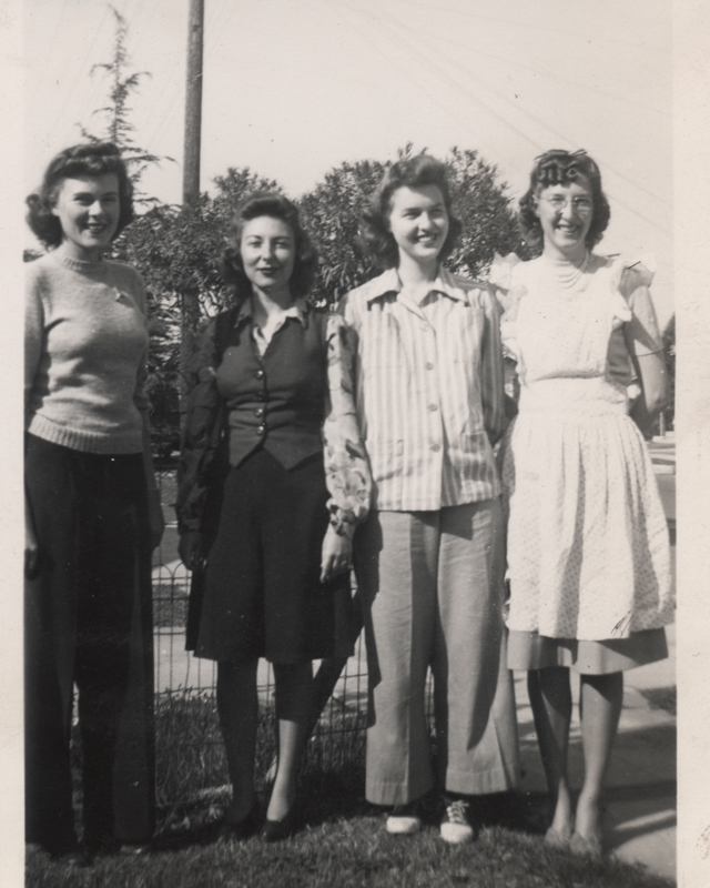 1941c1_Party_GailAnne_Marge_Lorna_Mary_14Feb1941