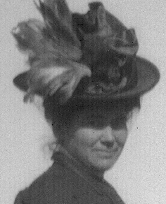 mabel_gold_wallace_c1903