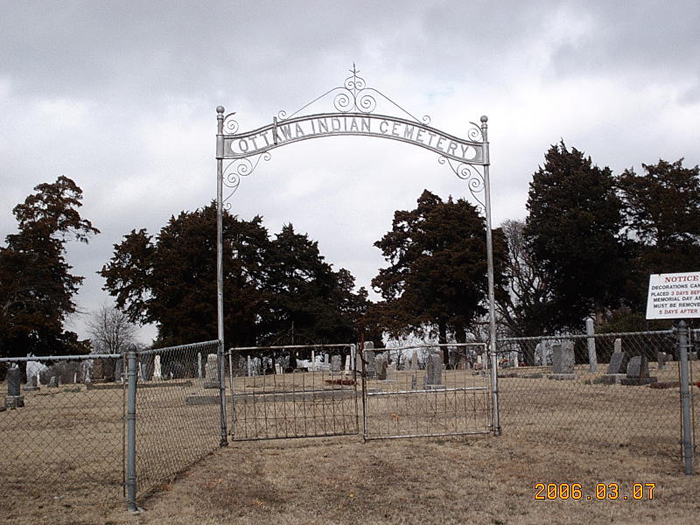 ottawa_indian_cemetery_20060307_2